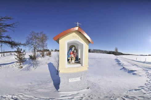 Kapliczka Matki Boskiej z Dzieciątkiem w Czarnej Hucie