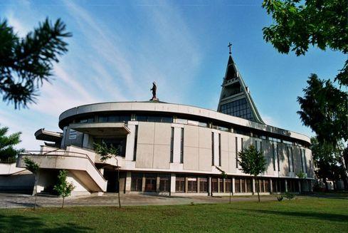 Kościół NMP Wspomożenia Wiernych w Rumi