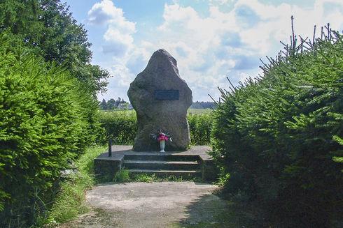 Pomnik ku czci płk. Franciszka Hynka