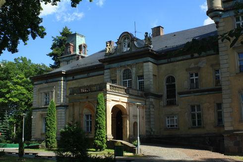 The Palace and Park Complex in Damnica